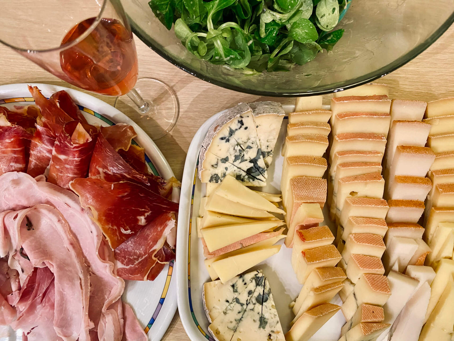 Raclette Box - Augustas Box - Käse Wein und Feinkost aus Frankreich zu Hause genießen